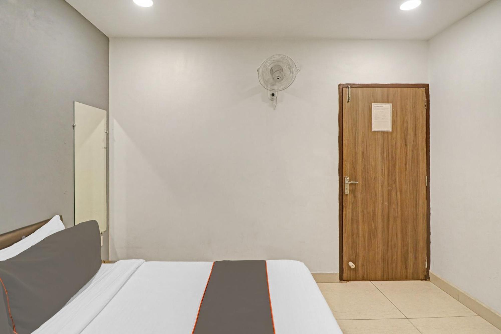 Hotel Collection O Seven Heaven Nueva Delhi Exterior foto